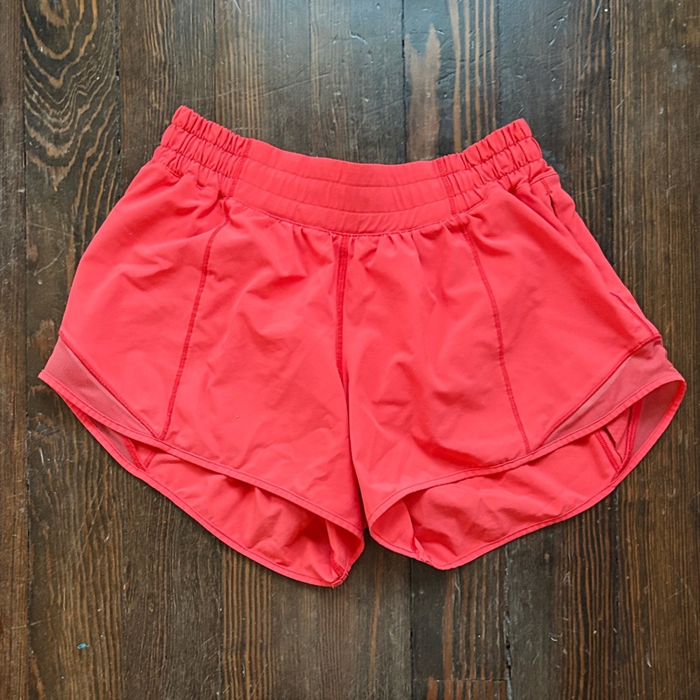 Lululemon Hotty Hot 2.5 Shorts